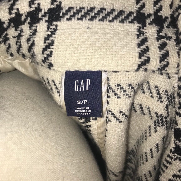 Beautiful wool jacket/blazer - Picture 3 of 3